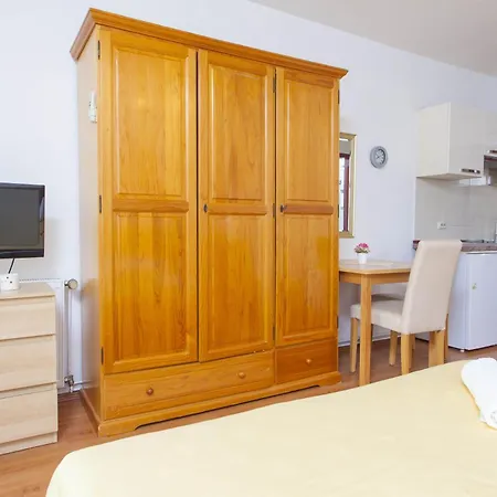 House Bilic Apartment Baska Voda Room photo