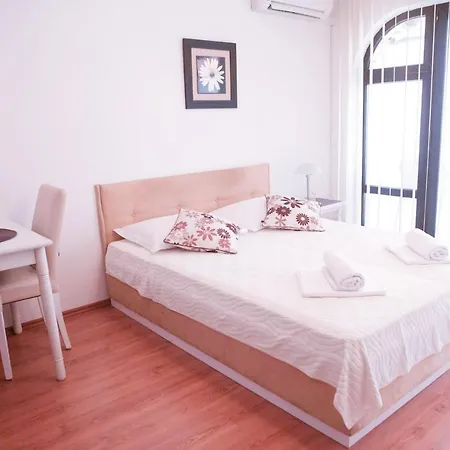 House Bilic Apartment Baska Voda Exterior photo