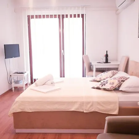 House Bilic Apartment Baska Voda Exterior photo